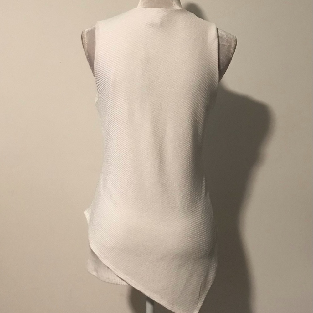 WHBM Ribbed Sleeveless Top - Picture 5 of 8